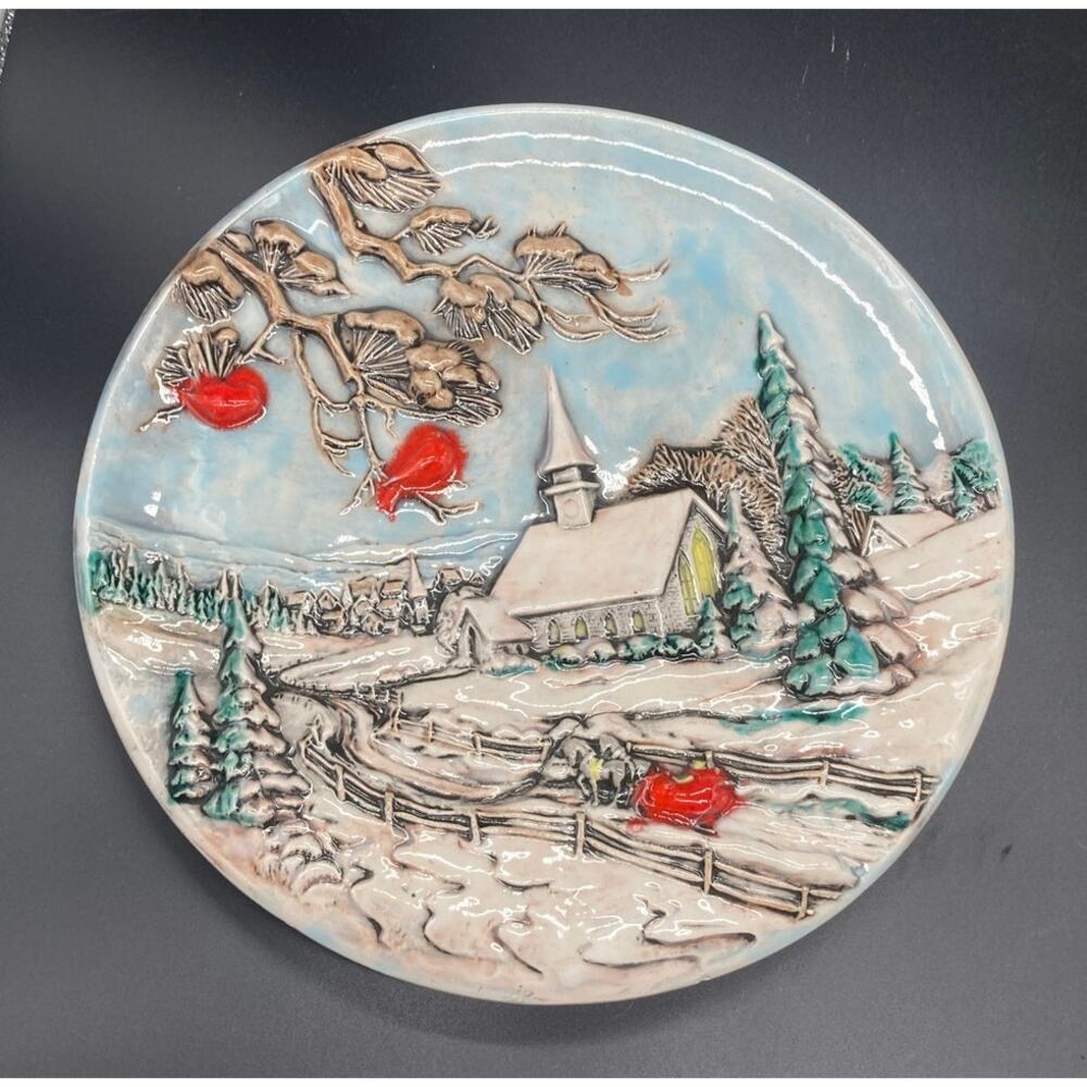 Byron Molds 1980 Hand Painted 3D Decorative Winter Christmas Wall Plate Decor